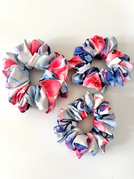 Różowo niebieska scrunchie